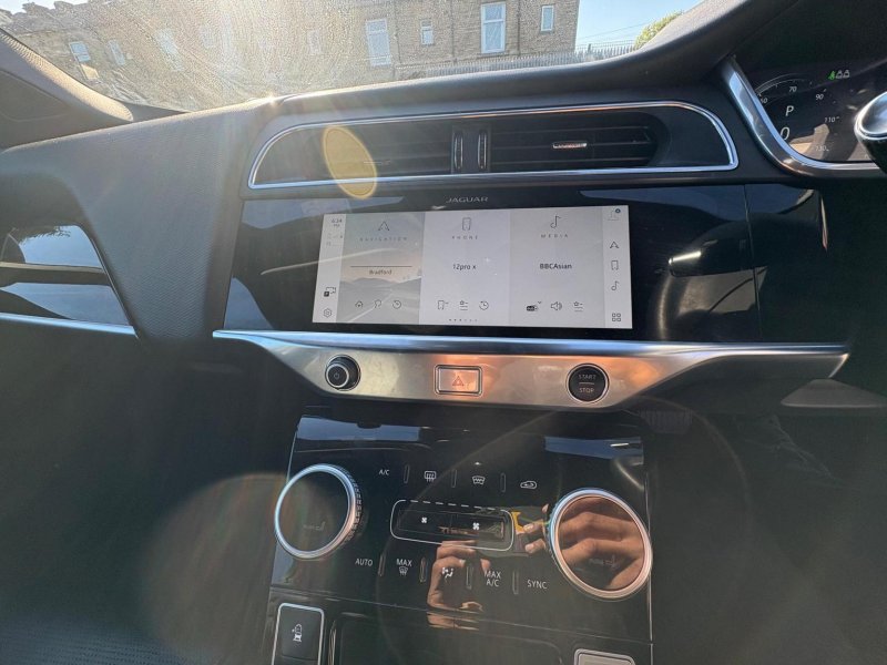 JAGUAR I-Pace